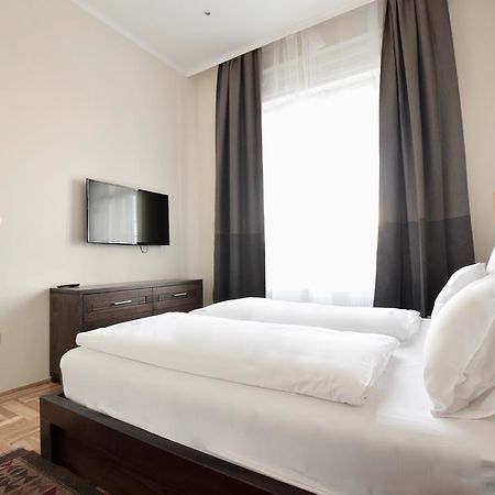 Luxury Apartment by Hi5 - Király street Suite Budapešť Exteriér fotografie