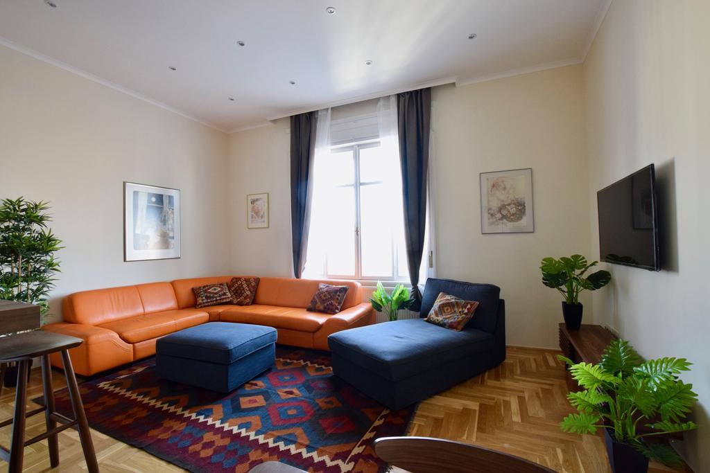 Luxury Apartment by Hi5 - Király street Suite Budapešť Exteriér fotografie
