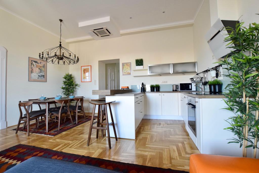 Luxury Apartment by Hi5 - Király street Suite Budapešť Exteriér fotografie
